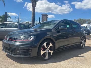 Volkswagen Golf GTI Performance 2.0 TSI DSG 5p. - 