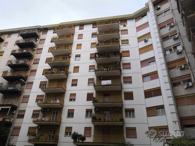 ZONA UNIVERSITà Luminoso 6 vani con terrazza