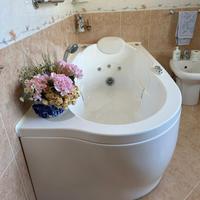 Jacuzzi vasca da bagno