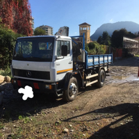 Mercedes atego 1517 macchina operatrice con gru