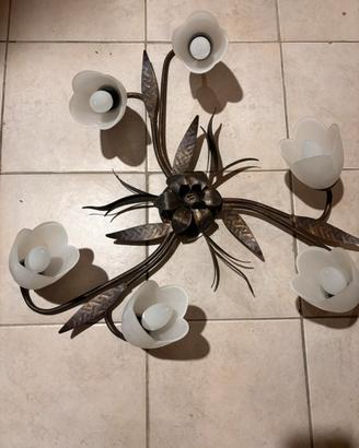 Lampadario in ferro battuto