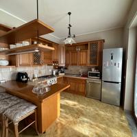 Cucina in legno massello rovere