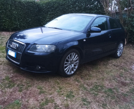 Audi A3 S line . 2000 TDI 140 CV