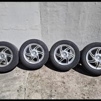 4 Cerchi Momo con Gomme Michelin + Ruotino scorta