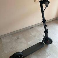 Monopattino elettrico Xiaomi Electric Scooter 4