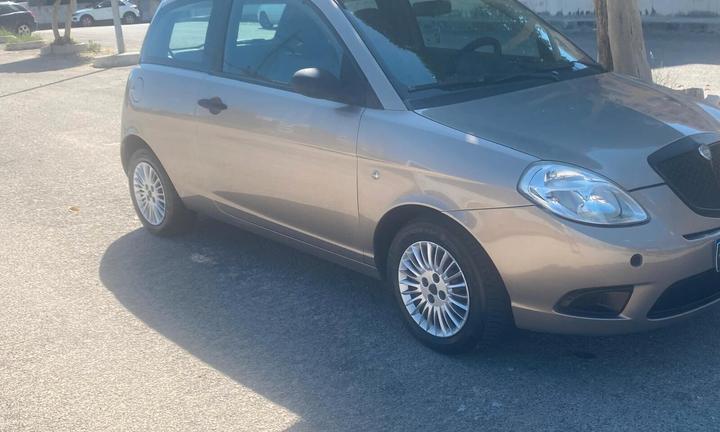 Lancia Ypsilon 1.2 Oro