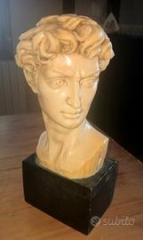 statua