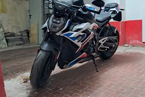 bmw m1000r 210 cv 04/2023