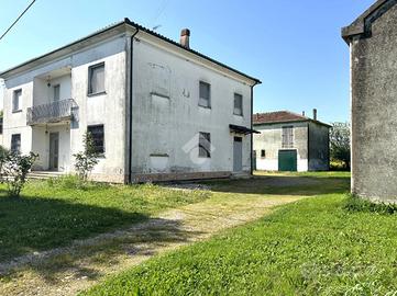 CASA SEMINDIPENDENTE A MOLINELLA