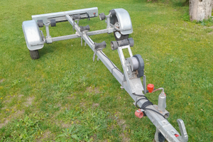 Rimorchio porta gommone