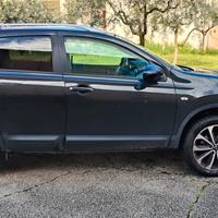 Nissan Qashqai 1.5 tekna 110 cv