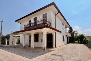 VILLA SINGOLA A SELVAZZANO DENTRO