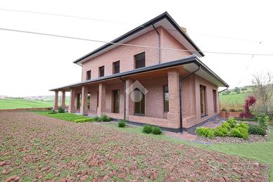 PORZIONE DI BIFAMILIARE A SAN CLEMENTE