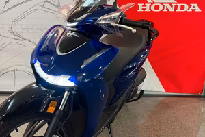 Honda SH 125 Blu Vetro