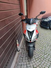 Scooter Aprilia RS 50