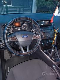 Macchina Ford Focus 