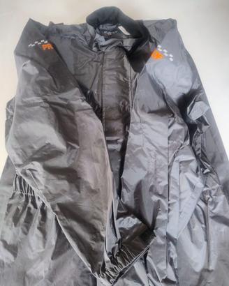 Completo pioggia per moto e scooter