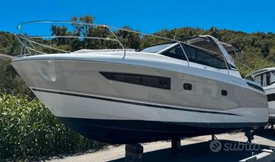 Jeanneau Leader 33 del 2017 diesel.