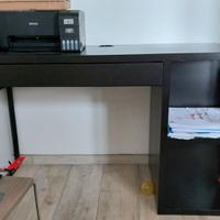 Scrivania ikea marrone