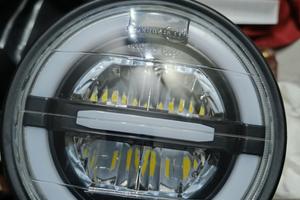 faro led moto