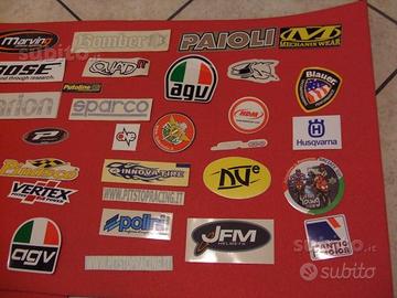Adesivi vari