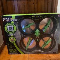 Drone telecomandato con telecamera