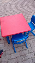 tavolino + 2 sedie 