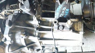 CAMBIO USATO HYUNDAI SANTA FE 2.0 TD