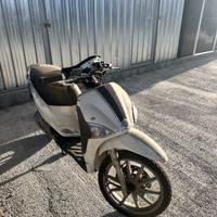 Piaggio Liberty 50 anno 2012 non va in moto