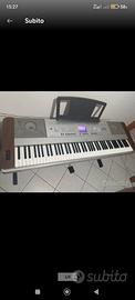 Pianoforte Portable Gran Piano Yamaha DGX 640