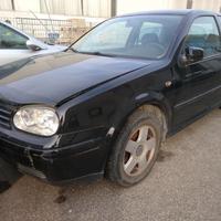 Volkswagen golf 4 anno 1998 ricambi usati