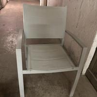 Sedia da giardino con braccioli