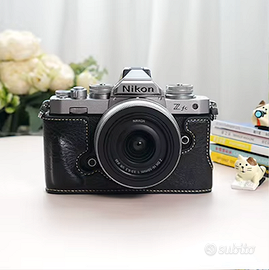 Nikon ZFC - mezza custodia simil pelle
