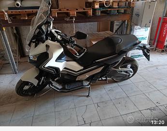 X-ADV 750