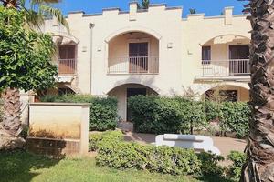 Castellaneta marina villa nel villaggio catalano