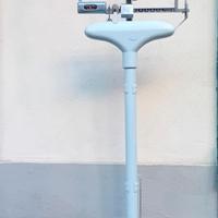 Bilancia vintage pesapersone con altimetro