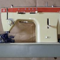 Macchina da cucire Singer 367 con valigetta rigida