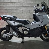 Honda x adv 750