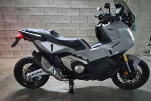 Honda x adv 750