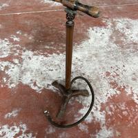 Antica pompa da biciclette