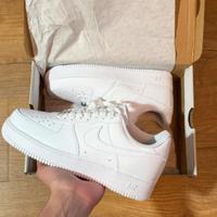Nike Air Force 1 bianche originali – taglia 39