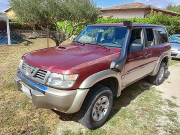 Nissan Patrol GR Y61 3.0 Luxury