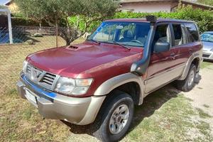 Nissan Patrol GR Y61 3.0 Luxury