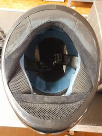 Casco, pantaloni, stivali, copri collo!