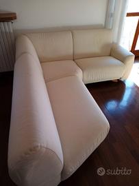 1 divano ad angolo 1 divano diritto con finale ape