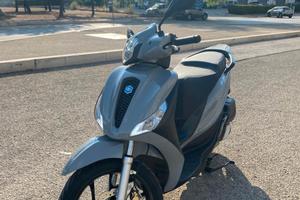 Scooter Piaggio Medley 125