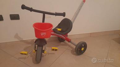 Triciclo Ducati