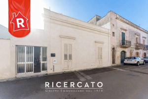 Villa di 200 m² con 4 locali a Diso