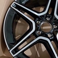  1 cerchio nuovo per Mercedes GLB 200 4 Matic