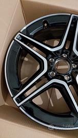  1 cerchio nuovo per Mercedes GLB 200 4 Matic
